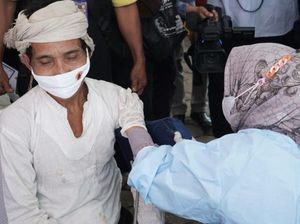 Menkes Pastikan Akses Vaksin COVID-19 bagi Masyarakat Adat