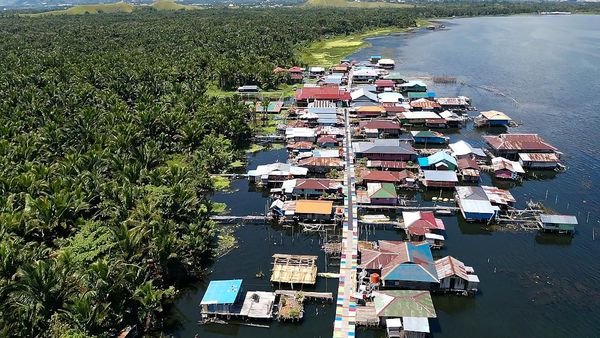 Melawat Kearifan Lokal Papua di Desa Wisata Kampung Yoboi