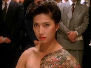 Adegan Legendaris God of Gamblers, Michiko Nishiwaki di Balik Tato Naga Adegan Legendaris God of Gamblers, Michiko Nishiwaki di Balik Tato Naga