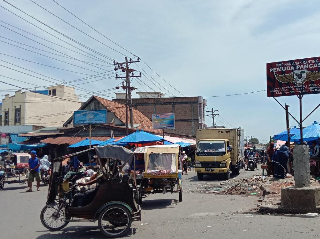 Camat Ungkap Fakta Pungutan di Pasar TKP Pedagang Dipukul Malah Tersangka Camat Ungkap Fakta Pungutan di Pasar TKP Pedagang Dipukul Malah Tersangka