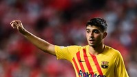 Pedri mengalami cedera hamstring di pertengahan September lalu kala menghadapi Bayern Munich (Getty Images/David Ramos)