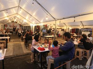Wisata Kuliner Malam yang Seru di Jalan Lengkong Kecil Bandung