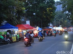 4 Rekomendasi Wisata Kuliner Malam di Bandung