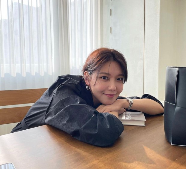 Tak hanya Sunny, Sooyoung yang juga member dari Girls Generation atau SNSD pun memiliki rumah bak sultan.