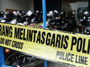 Usai Digerebek, Kantor Pinjol Ilegal di Sleman Dipasangi Garis Polisi