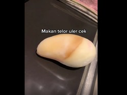 Viral Pria Mau Muntah Coba Makan Telur Ular, Berbahayakah untuk Kesehatan?