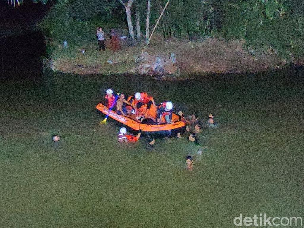 Buntut 11 Siswa Mts Tewas, Ridwan Kamil Larang Kegiatan Susur Sungai!