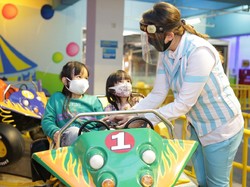 Liburan Aman & Nyaman di Trans Studio Bandung, Ada Banyak Hujan Promo