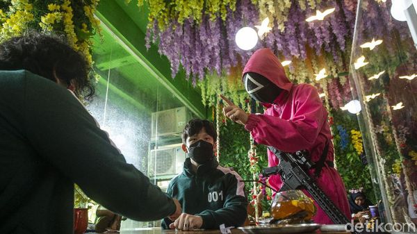 Ada Permainan Ala Squid Game di Resto Jakbar Nih!