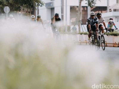 Asyik...Sepeda Balap Boleh Ngegas Lagi di Jalanan Jakarta
