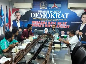 Diskusi dan Terima Masukan Mahasiswa, Demokrat Jatim Komitmen Bela Rakyat Diskusi dan Terima Masukan Mahasiswa, Demokrat Jatim Komitmen Bela Rakyat