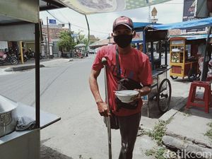 Semangat Pria dengan Satu Kaki di Klaten, Jualan Burjo Motoran