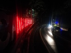 Malam Minggu, Jalur Cadas Pangeran Sumedang Macet Panjang