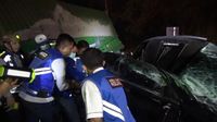 Evakuasi Alot Kecelakaan Maut di Tol Cipularang