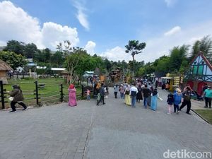 Potret Lembang Park and Zoo Ramai Wisatawan