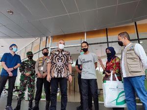 Mahasiswa Dibanting Polisi 2 Hari Dirawat di RS, Dokter Sebut Kondisinya Membaik Mahasiswa Dibanting Polisi 2 Hari Dirawat di RS, Dokter Sebut Kondisinya Membaik