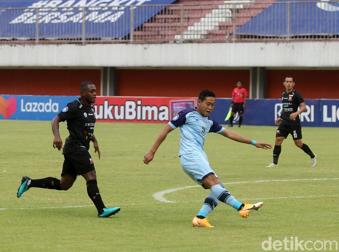 Persela Lamongan dan Madura United saling berbagi poin. Laga di pekan ketujuh BRI Liga 1 2021 ini berakhir imbang 2-2.