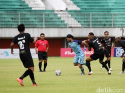 Dalam pertandingan ini, dua gol Persela Lamongan dicetak oleh Birrul Walidain dan Jabar Sharza.