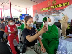 Serbuan Vaksinasi Maritim Jadi Pemicu Semangat Banyuwangi Gencarkan Vaksinasi