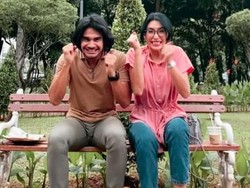 Demi Bangun Chemistry, Tengku Tezi Rela Mandi dan Tidur Bareng Anjing