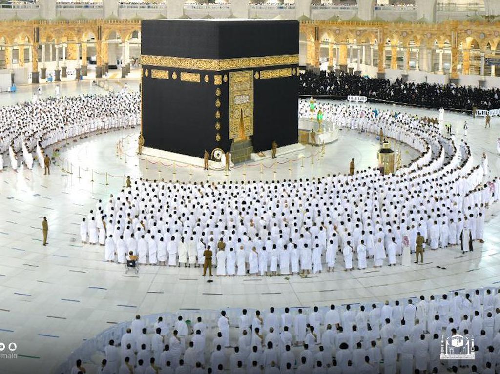 Kasus COVID Harian Arab Saudi Sentuh Angka 1000, Bagaimana Nasib Haji & Umrah?