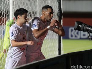 Bajul Ijo Lumat Mutiara Hitam Persipura Jayapura