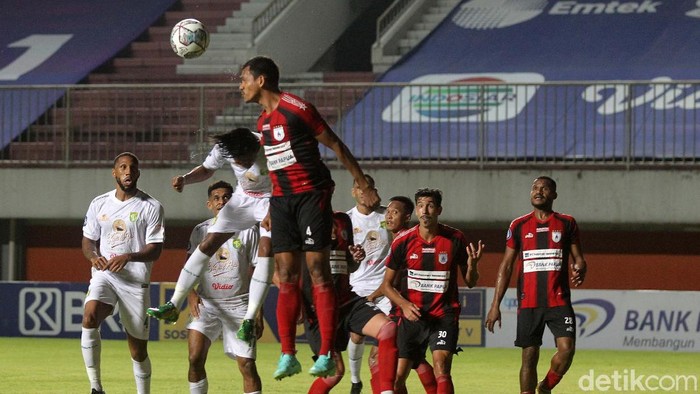 Persebaya Surabaya mengalahkan Persipura Jayapura 3-1. Meski menang, Bajul Ijo sempat tertinggal lebih dulu pada pekan ketujuh BRI Liga 1, Sabtu (16/10/2021).