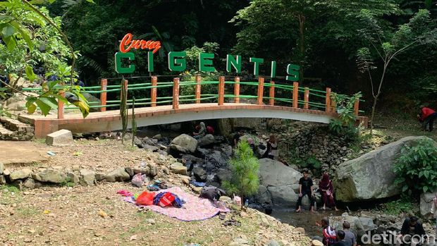 Curug di Karawang.