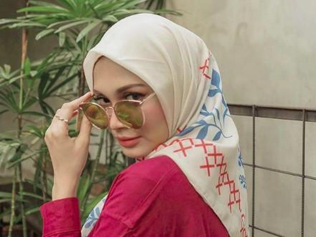 Sosok Danisa Khairiyah yang Gugat Cerai Tengku Tezi