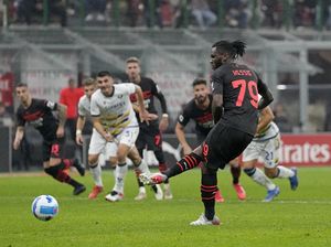Milan Vs Verona: Comeback, Rossoneri Menang 3-2