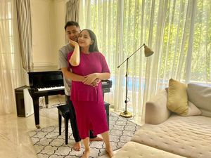 7 Baju Hamil Nagita Slavina Ini Bikin Melongo, Ada yang Harganya Rp 65 Juta 7 Baju Hamil Nagita Slavina Ini Bikin Melongo, Ada yang Harganya Rp 65 Juta