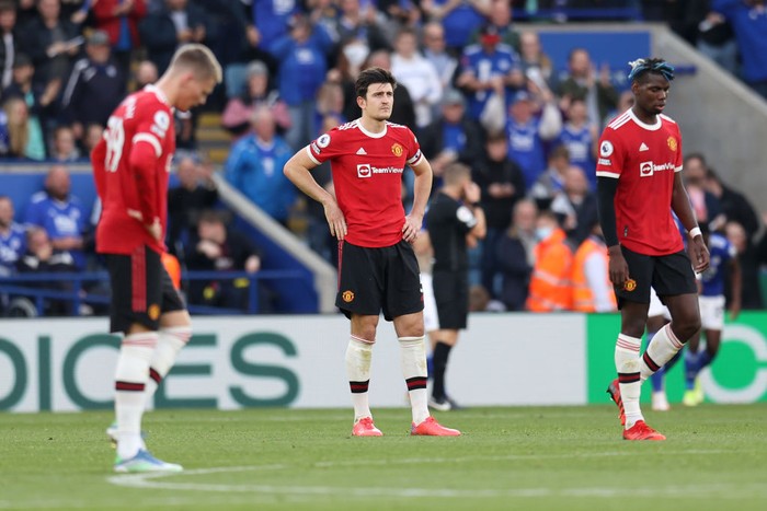 LEICESTER, ENGLAND - OCTOBER 16: Harry Maguire of Manchester United reacts after conceding during the Premier League match between Leicester City and Manchester United at The King Power Stadium on October 16, 2021 in Leicester, England. (Photo by Alex Pantling/Getty Images)