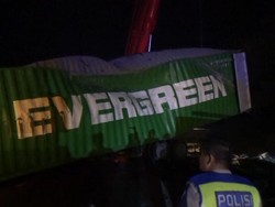 Polisi Minta Sopir Truk Maut Tewaskan Bos Indomaret Menyerahkan Diri!
