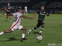 Bertanding di Stadion Sultan Agung, Bantul, Yogyakarta, Minggu (17/10/2021), Persikabo unggul 1-0 lewat Dimas Drajad di menit ke-7.