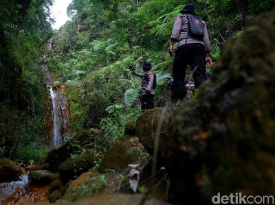 Napak Tilas Curug Cikoneng TKP Ditemukannya Gibran di Gunung Guntur