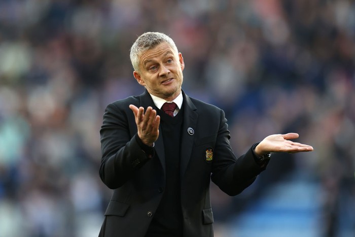 LEICESTER, ENGLAND - OCTOBER 16: Manchester United Manager, Ole Gunnar Solskjaer gestures at full-time during the Premier League match between Leicester City and Manchester United at The King Power Stadium on October 16, 2021 in Leicester, England. (Photo by Alex Pantling/Getty Images)