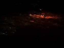 Detik-detik Polisi di Polman Terseret Arus Usai Kawal Vaksinasi Covid-19