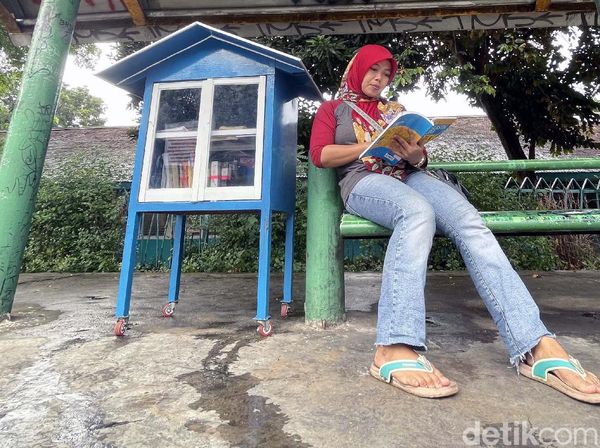 Cakep! Halte Bus Bulungan Kini Ada Perpustakaan Mini