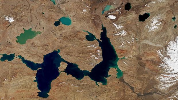 Peneliti mengungkap kekhawatiran terkait makin tipisnya gletser es di dataran tinggi Tibet