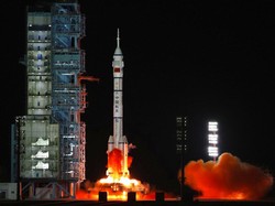 3 Astronot China Siap Meroket Besok dengan Shenzhou-14