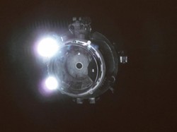 Lihat Aksi Tiga Astronaut China di Luar Angkasa