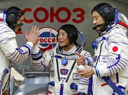 Mimpi yang Sempurna, Miliarder Jepang Nginap 12 Hari di Luar Antariksa