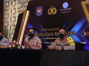 Kemendagri Luncurkan Stiker Hologram Pajak Kendaraan