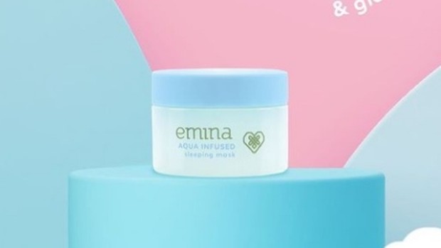 Kunci kelembapan kulit sepanjang malam dengan Emina Aqua Infused Water Sleeping Mask | Foto: instagram.com/eminacosmetics