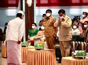 Prabowo: Putra dan Putri Toraja Cerdas dan Pemberani Prabowo: Putra dan Putri Toraja Cerdas dan Pemberani