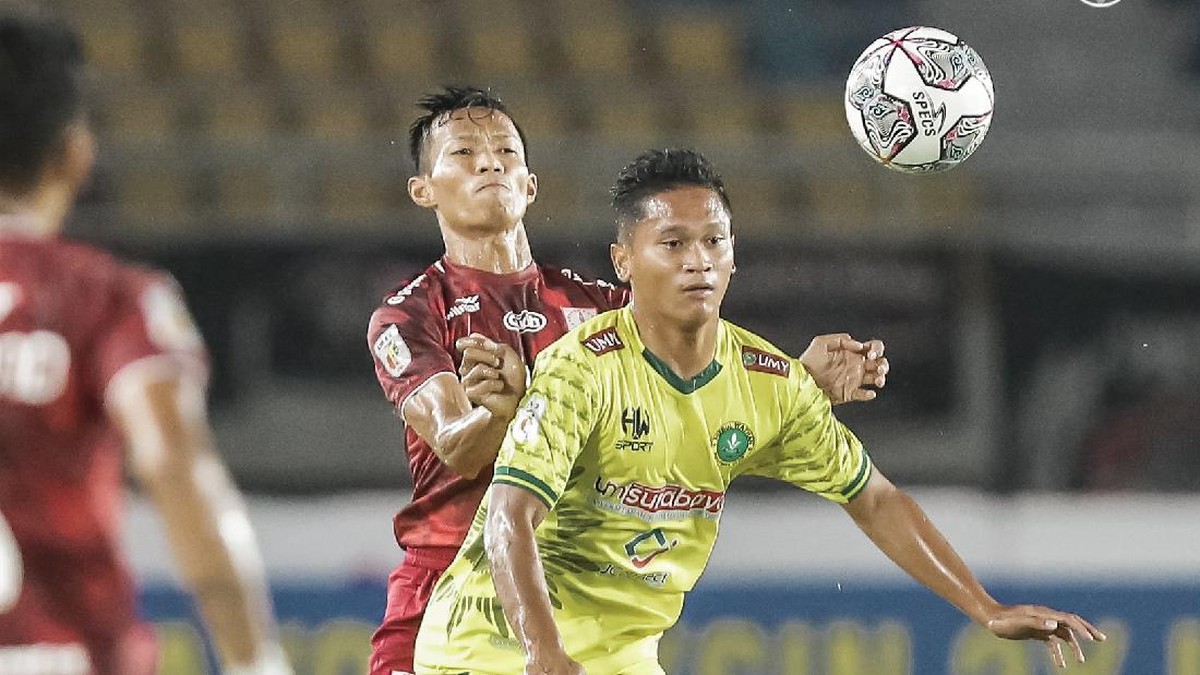 Persis (merah) berhasil mengalahkan Hizbul Wathan. Foto: Dok. Persis Solo