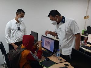 4 Karyawan Pinjol di Kelapa Gading Jadi Tersangka, Dijerat UU Pornografi 4 Karyawan Pinjol di Kelapa Gading Jadi Tersangka, Dijerat UU Pornografi