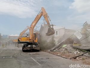 15 Rumah di Frontage Jalan Wonokromo Dieksekusi Pemkot Surabaya