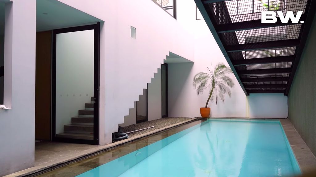 Rumah Mewah Sammy Simorangkir