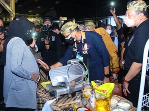 Pengusaha Tempe Lagi Hamil, Minta Perutnya Dielus Sandiaga Biar Ketularan Sukses
